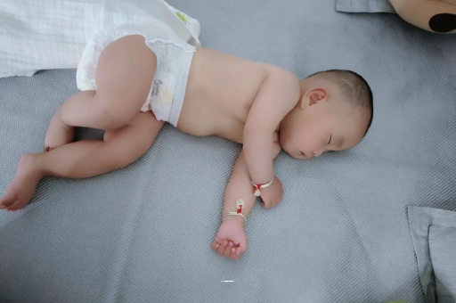 乐陵怀孕多久会显肚子